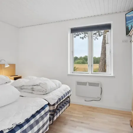 Janna - 75m From The Sea By Interhome *